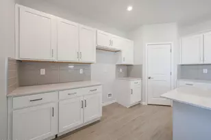 23060 W Potter Dr, Surprise, AZ 85387 - Photo 16