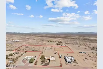 25718 W Baker Drive, Wittmann, AZ 85361 - Photo 2