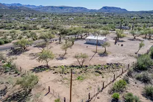 33450 S River Bend Rd, Black Canyon City, AZ 85324 - Photo 10