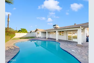 8414 E Orange Blossom Lane, Scottsdale, AZ 85250 - Photo 8