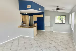 22221 N 31st Dr, Phoenix, AZ 85027 - Photo 12