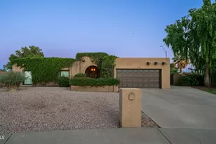 15831 North 47th Pl, Phoenix, AZ 85032 - Photo 1