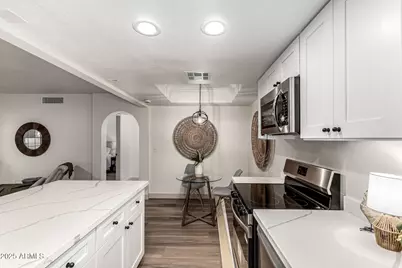 7557 N Dreamy Draw Drive #167, Phoenix, AZ 85020 - Photo 12