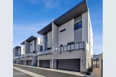 2727 E Thomas Road #9, Phoenix, AZ 85016 - Photo 2