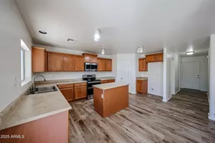 11627 W Hackbarth Dr, Youngtown, AZ 85363 - Photo 12