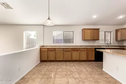 2266 N Santiana Street, Casa Grande, AZ 85122 - Photo 14