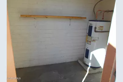 5221 N 42nd Lane, Phoenix, AZ 85019 - Photo 12