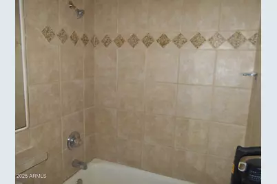 5221 N 42nd Lane, Phoenix, AZ 85019 - Photo 8