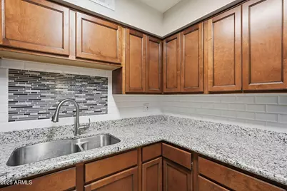 1702 W Tuckey Lane #Unit 132, Phoenix, AZ 85015 - Photo 14