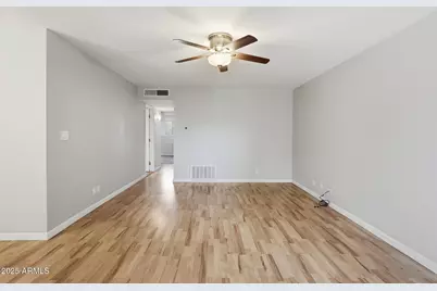 1702 W Tuckey Lane #Unit 132, Phoenix, AZ 85015 - Photo 6