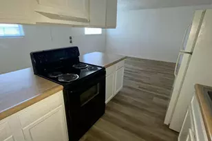 2002 E Sweetwater Ave, Phoenix, AZ 85022 - Photo 8