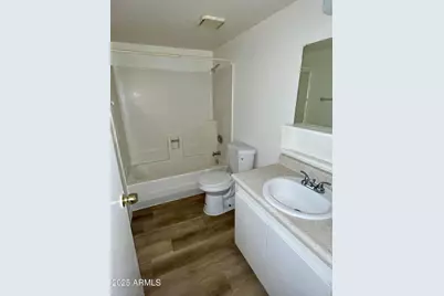 2002 E Sweetwater Avenue #209, Phoenix, AZ 85022 - Photo 10