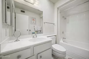 10880 W Emerald Dr, Sun City, AZ 85351 - Photo 20