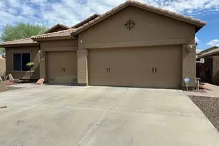 831 S Phelps Dr, Apache Junction, AZ 85120 - Photo 6