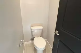 18512 N 65th Pl, Phoenix, AZ 85054 - Photo 12