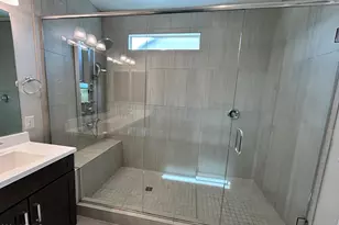 18512 N 65th Pl, Phoenix, AZ 85054 - Photo 10