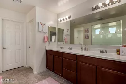 7946 W Encinas Lane, Phoenix, AZ 85043 - Photo 24