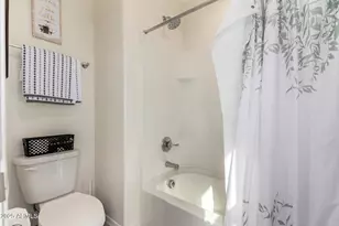 7946 W Encinas Ln, Phoenix, AZ 85043 - Photo 34