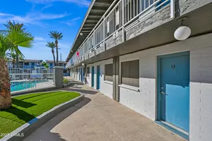 3025 N 32nd St, Phoenix, AZ 85018 - Photo 1