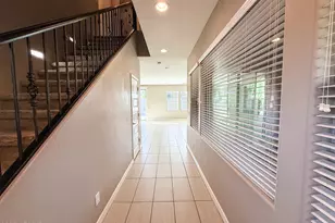 4711 E Daley Ln, Phoenix, AZ 85050 - Photo 4