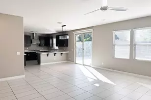 4711 E Daley Ln, Phoenix, AZ 85050 - Photo 6