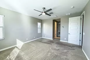 4711 E Daley Ln, Phoenix, AZ 85050 - Photo 26