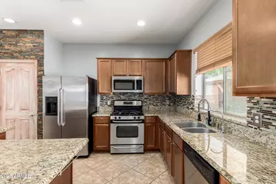 6756 S Seton Avenue, Gilbert, AZ 85298 - Photo 8