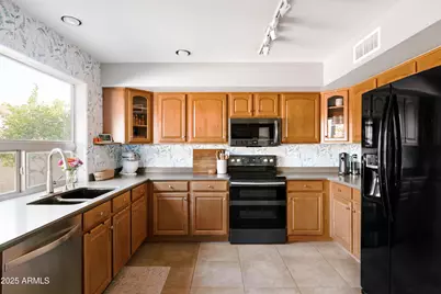 2510 W White Feather Lane, Phoenix, AZ 85085 - Photo 6