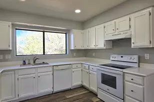 5842 E Calle De La Fresa, Hereford, AZ 85615 - Photo 14