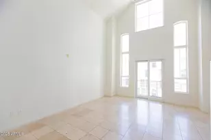 215 E McKinley St, Phoenix, AZ 85004 - Photo 4