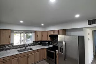 128 W Winston Dr, Phoenix, AZ 85041 - Photo 14
