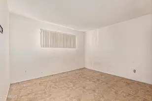 7520 W Crittenden Ln, Phoenix, AZ 85033 - Photo 8