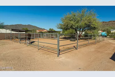 732 E Honda Bow Road, Phoenix, AZ 85086 - Photo 40