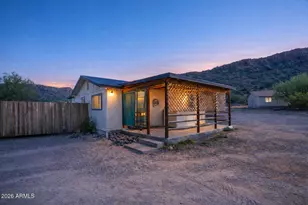 732 E Honda Bow Rd, Phoenix, AZ 85086 - Photo 1