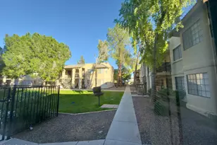 925 S Longmore, Mesa, AZ 85202 - Photo 36