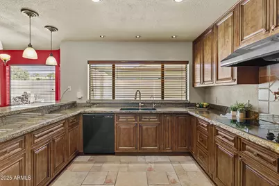 207 W Pershing Avenue, Phoenix, AZ 85029 - Photo 10