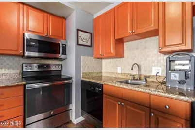 4750 N Central Avenue #3A, Phoenix, AZ 85012 - Photo 6