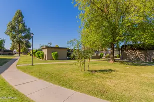 1623 E Baker Dr, Tempe, AZ 85282 - Photo 28