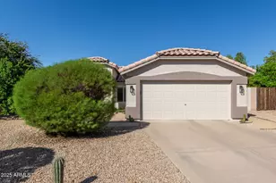 810 S Tobin Cir, Mesa, AZ 85208 - Photo 1