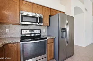 10914 W Cimarron Dr, Peoria, AZ 85373 - Photo 14