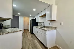 10949 W Coggins Dr, Sun City, AZ 85351 - Photo 2