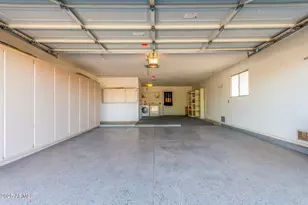 10609 W Concho Cir, Sun City, AZ 85373 - Photo 6