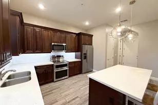 8976 N 8th Dr, Phoenix, AZ 85021 - Photo 10