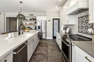 4715 E Via Montoya Dr, Phoenix, AZ 85050 - Photo 12