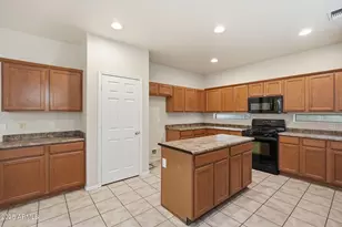 26913 N 85th Dr, Peoria, AZ 85383 - Photo 14