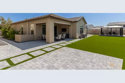 18030 N 66th Place, Phoenix, AZ 85054 - Photo 32