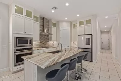 18030 N 66th Place, Phoenix, AZ 85054 - Photo 10