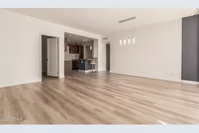 207 W Clarendon Avenue #H9, Phoenix, AZ 85013 - Photo 4