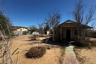 607 S 1st St, Avondale, AZ 85323 - Photo 2