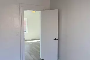 2536 W Morten Ave, Phoenix, AZ 85051 - Photo 8